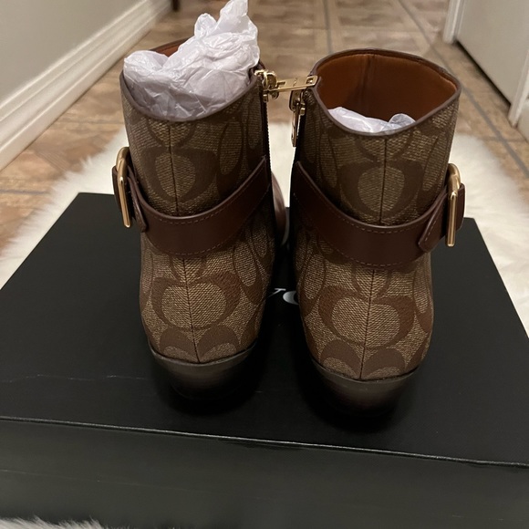Coach Danny Bootie size 9.5 - Picture 3 of 5